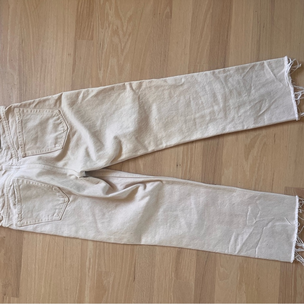 Zara beige cropped jeans